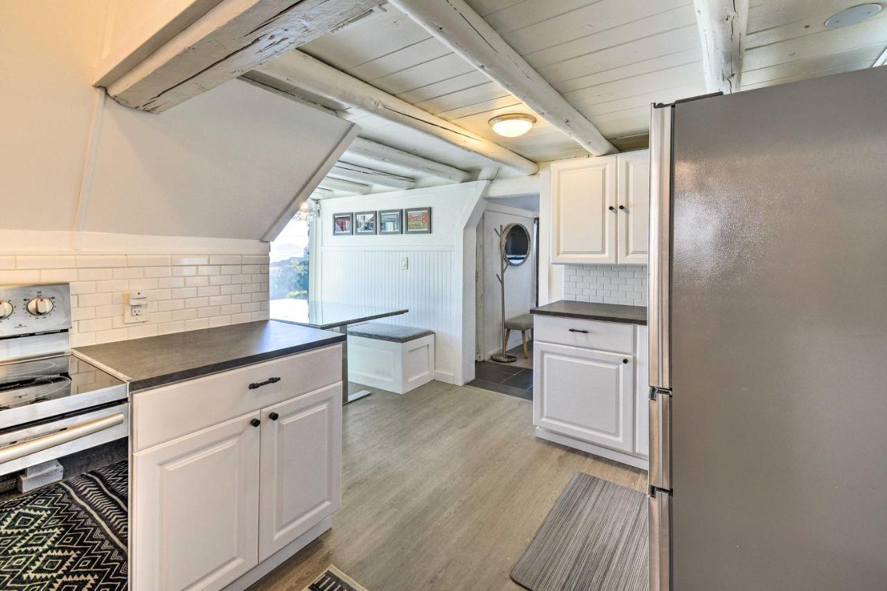 Puget Sound Cabin With Hot Tub And Water Views! Bremerton Exterior photo
