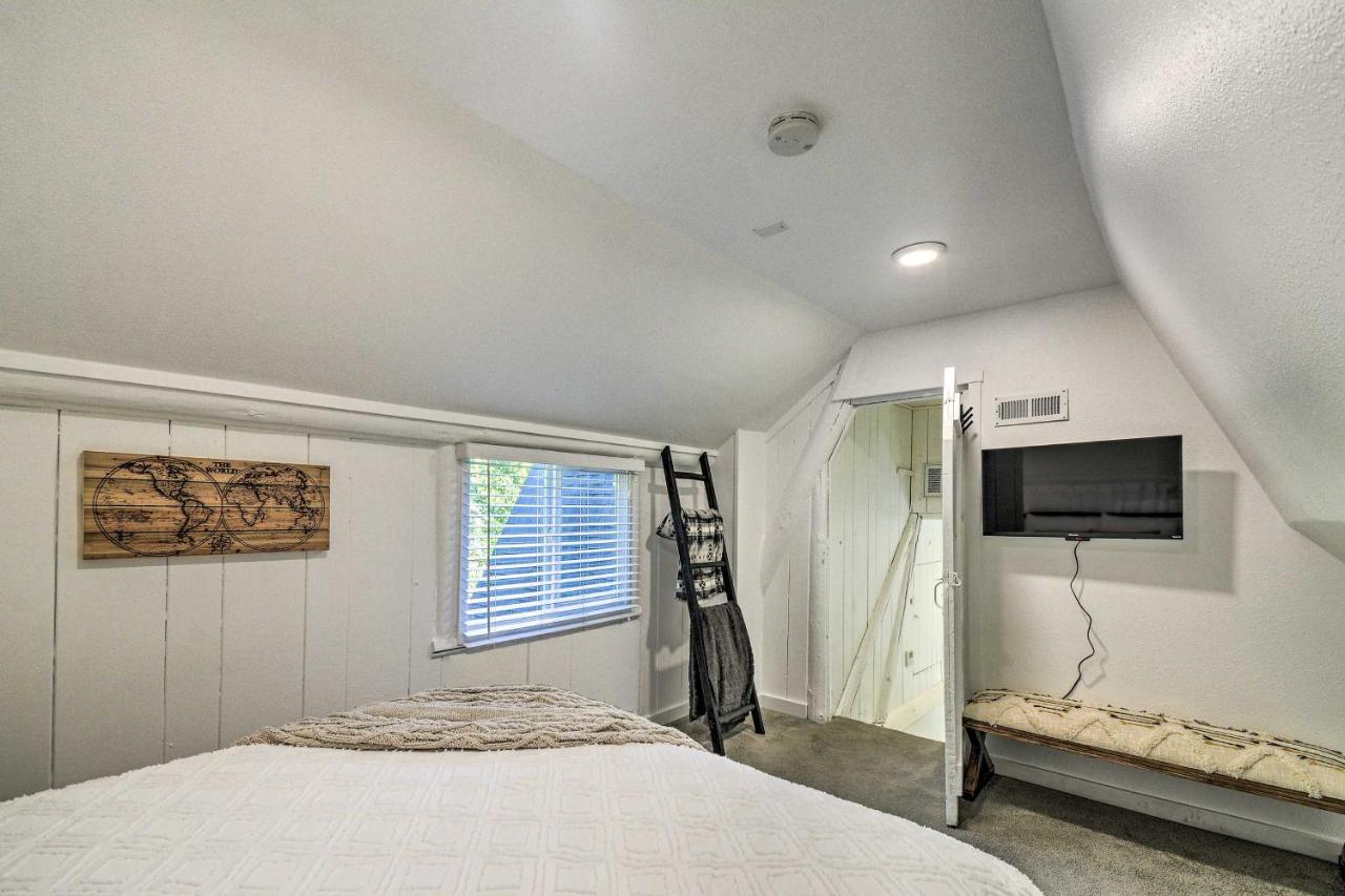 Puget Sound Cabin With Hot Tub And Water Views! Bremerton Exterior photo